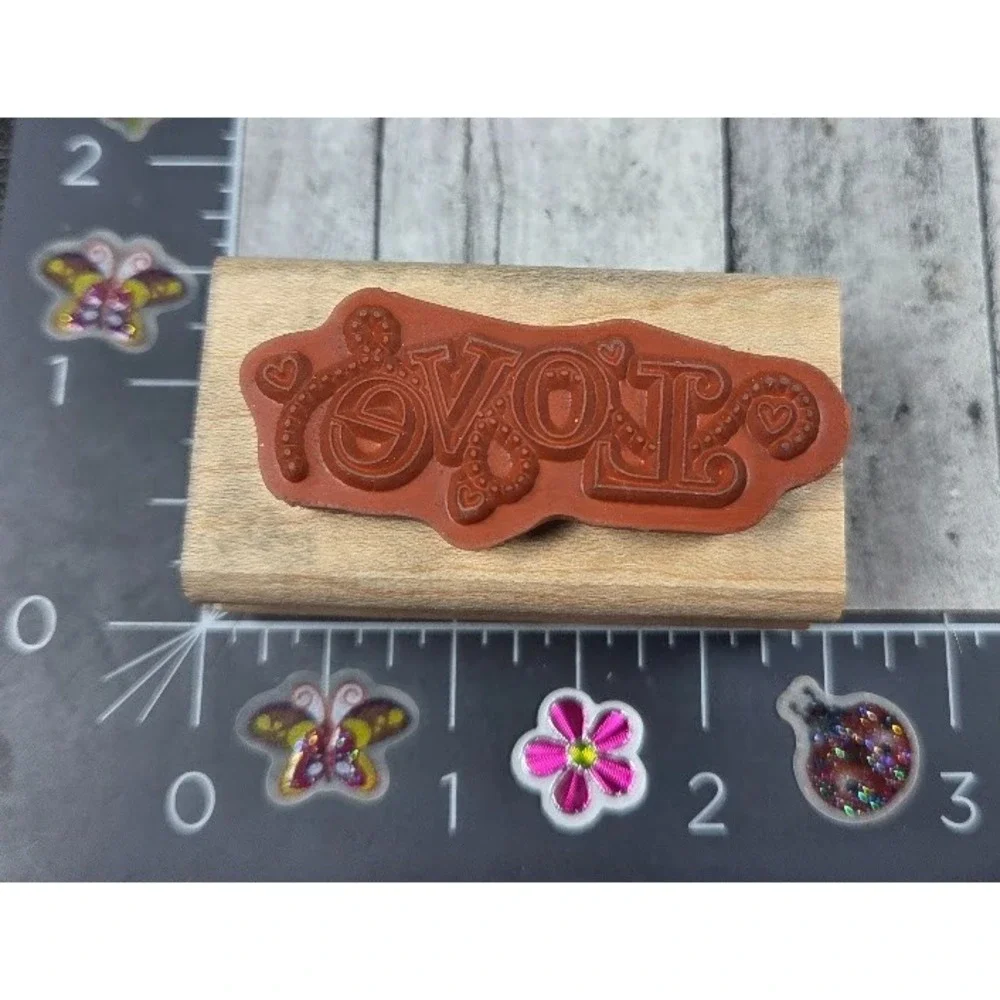 Stampin' Up! Love Wavy Fun Print Hearts Rubber Stamp Wood #H12